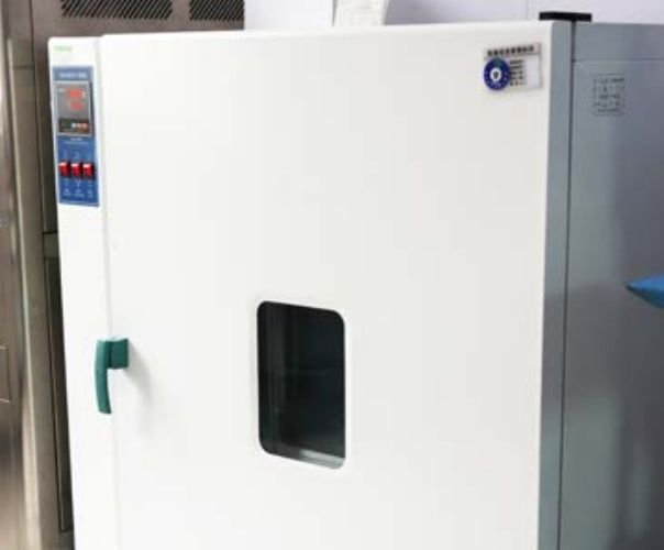 Electric hot blast drying oven