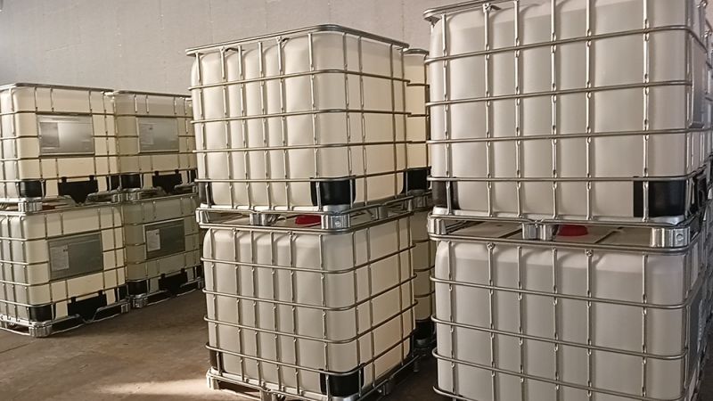 triacetin,glycerol triacetate